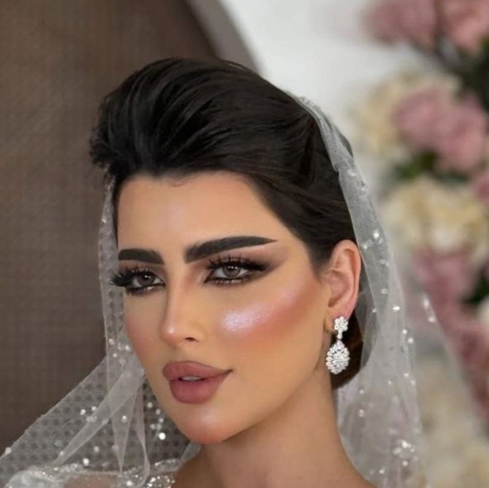 ميك اب ارتست ريان خدمة منازل