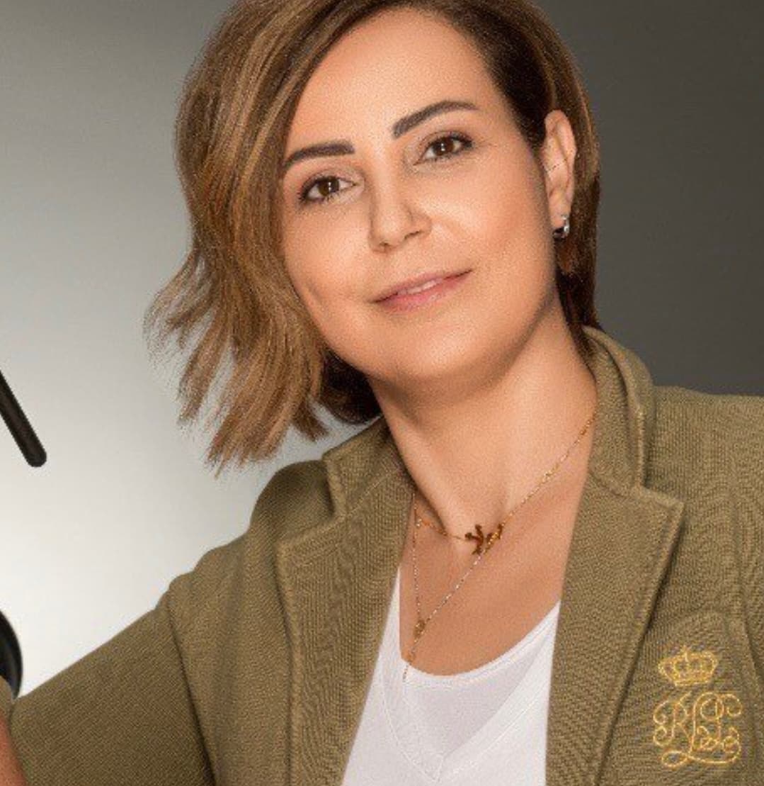 PAULINE TOHME🌻