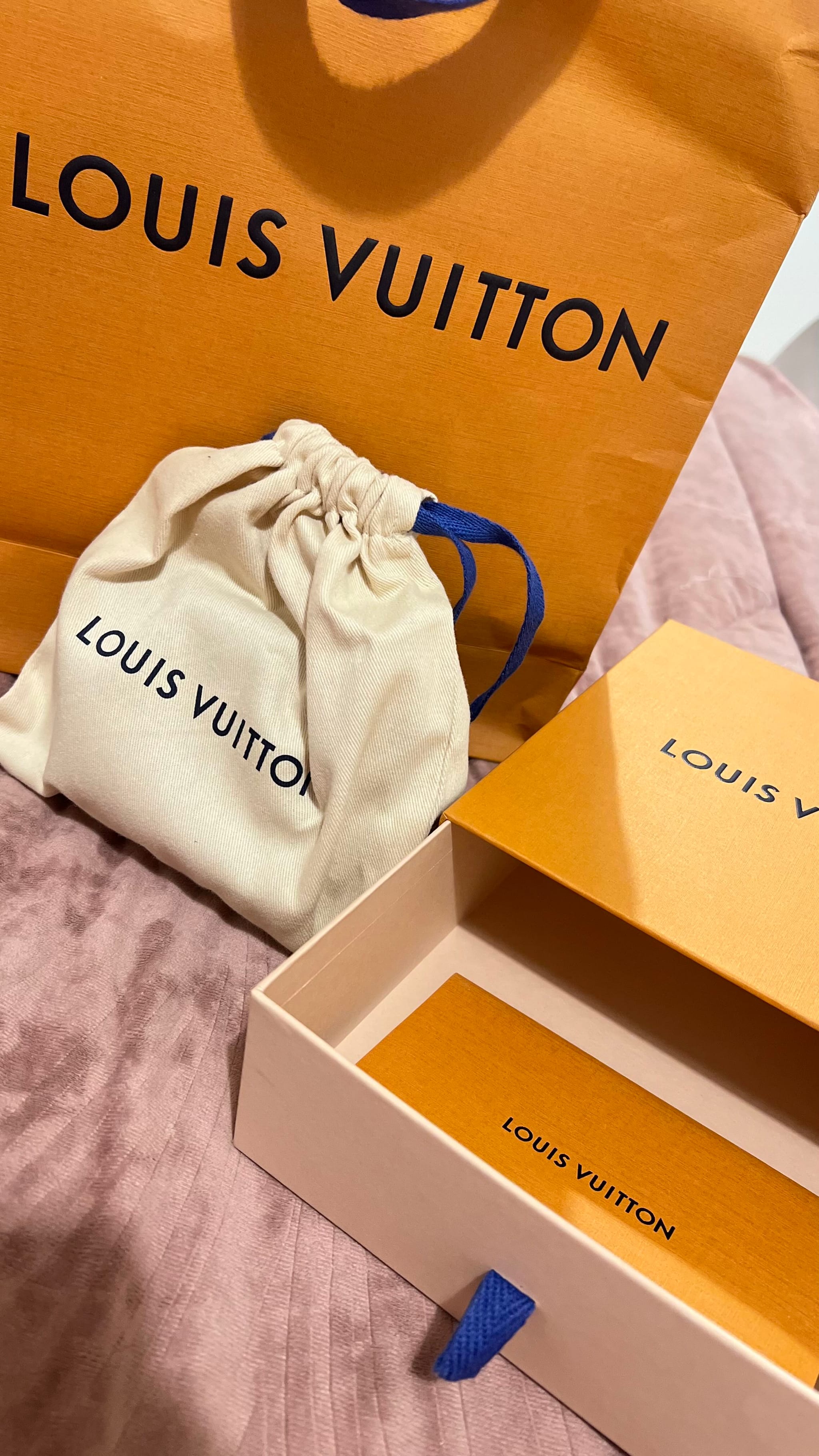 بوك جولييت من LV